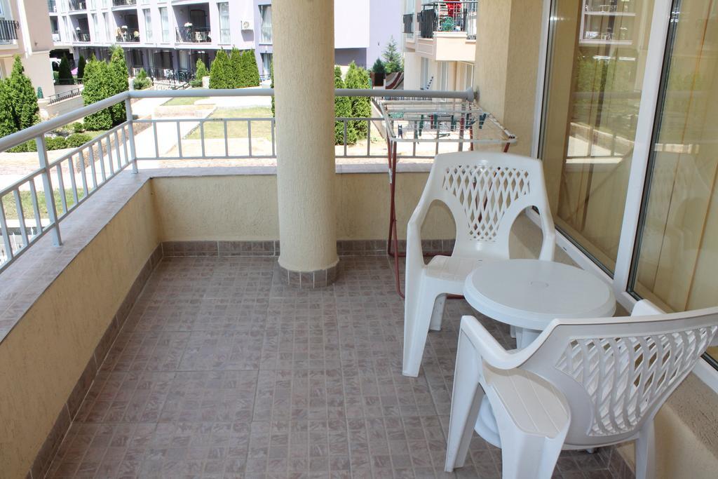 Aqua Blue Apartments Pantai Sunny Bilik gambar